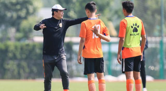 九游体育官网-泰国泼水节来袭成泰山最大心病 实战考验在心理关